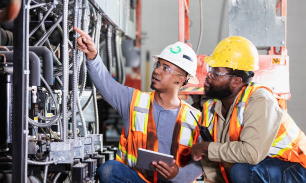 Best Local Electrician Companies  in Castle Hills, TX